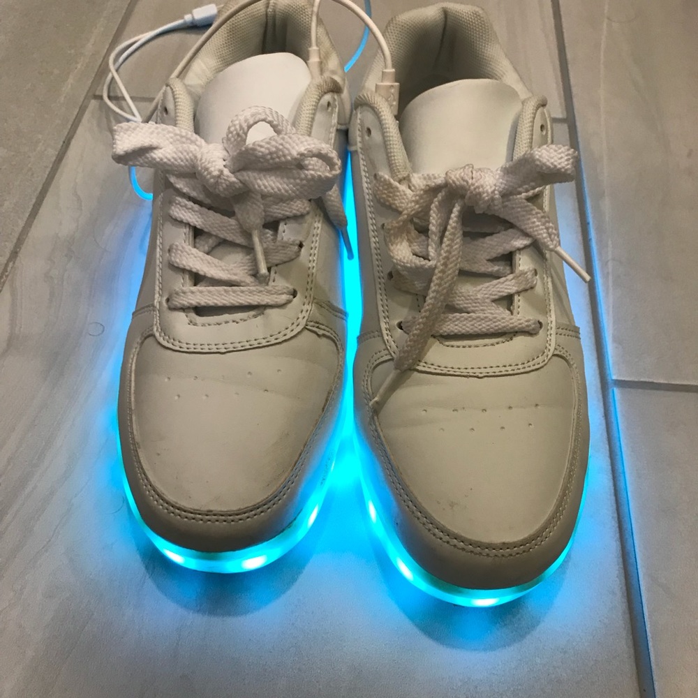 Light Up Sneakers and Charging Chord